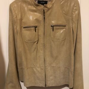 Nice Tan color Genuine leather XL jacket.